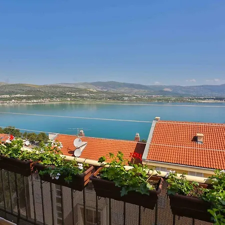 Luxury Leda Apartment Trogir